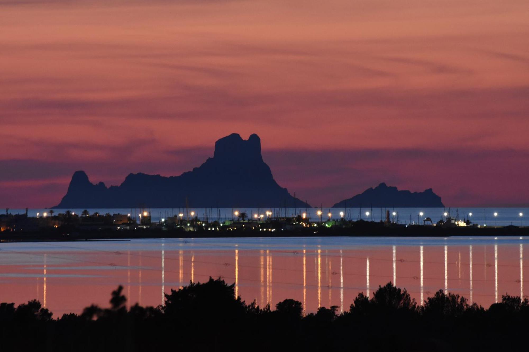 Sabina Suites - Astbury Formentera La Savina  Buitenkant foto